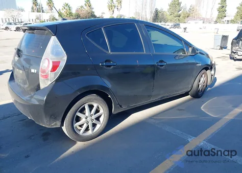 2014 Toyota Prius C One z USA, uszkodzony, nr VIN JTDKDTB3XE1069611